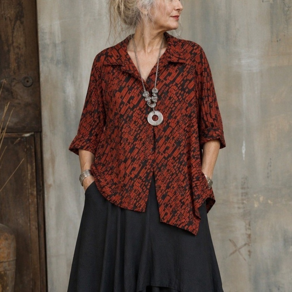 Bryn Walker Red Black Abstract Geometric Asymmetric Hem Top Lagenlook- Small